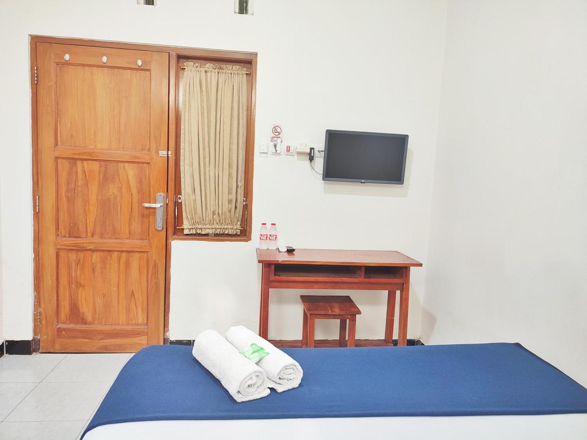 Happy Syariah Hotel Near Jombor Mitra Reddoorz Sleman  Zewnętrze zdjęcie