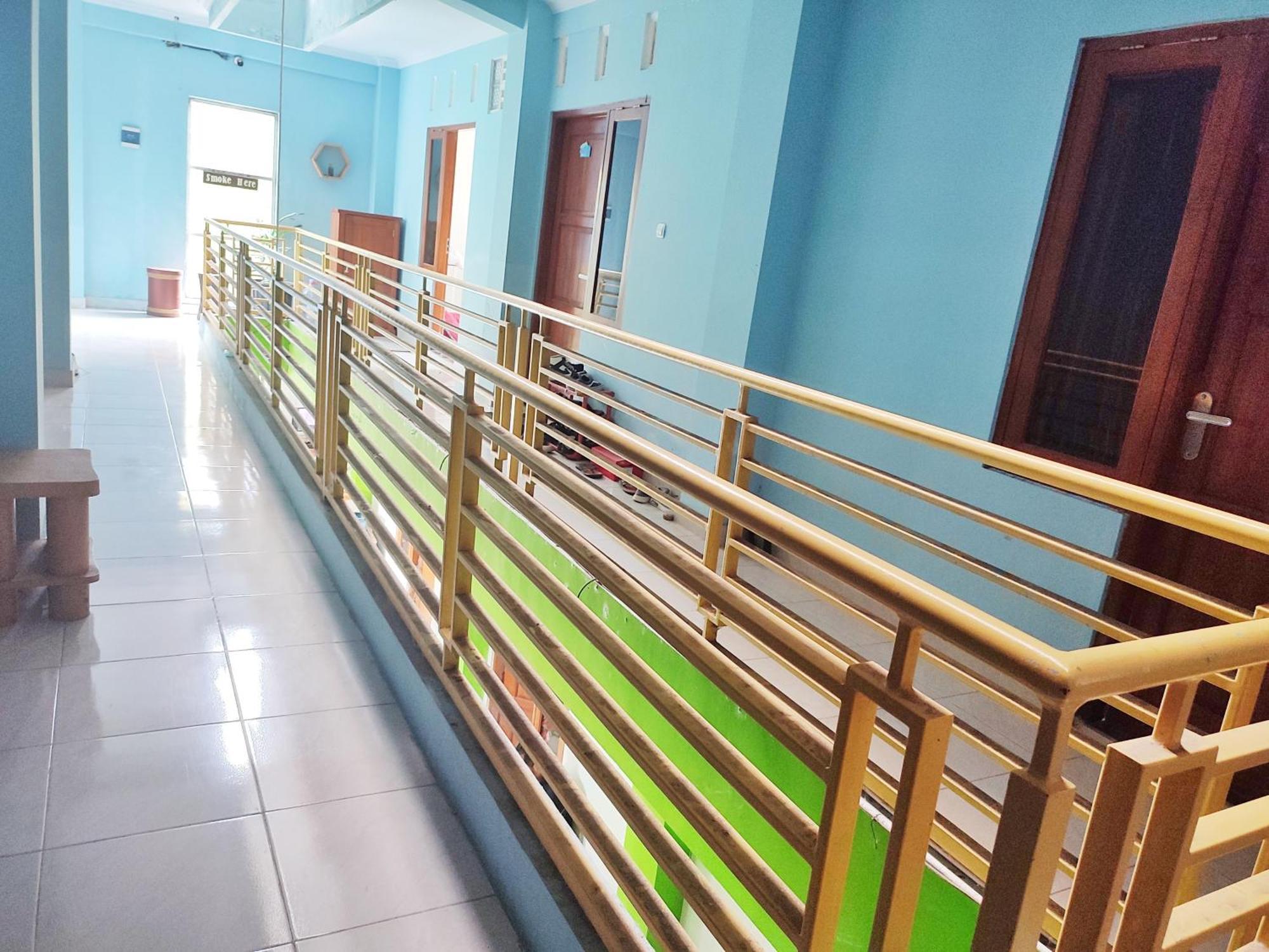 Happy Syariah Hotel Near Jombor Mitra Reddoorz Sleman  Zewnętrze zdjęcie